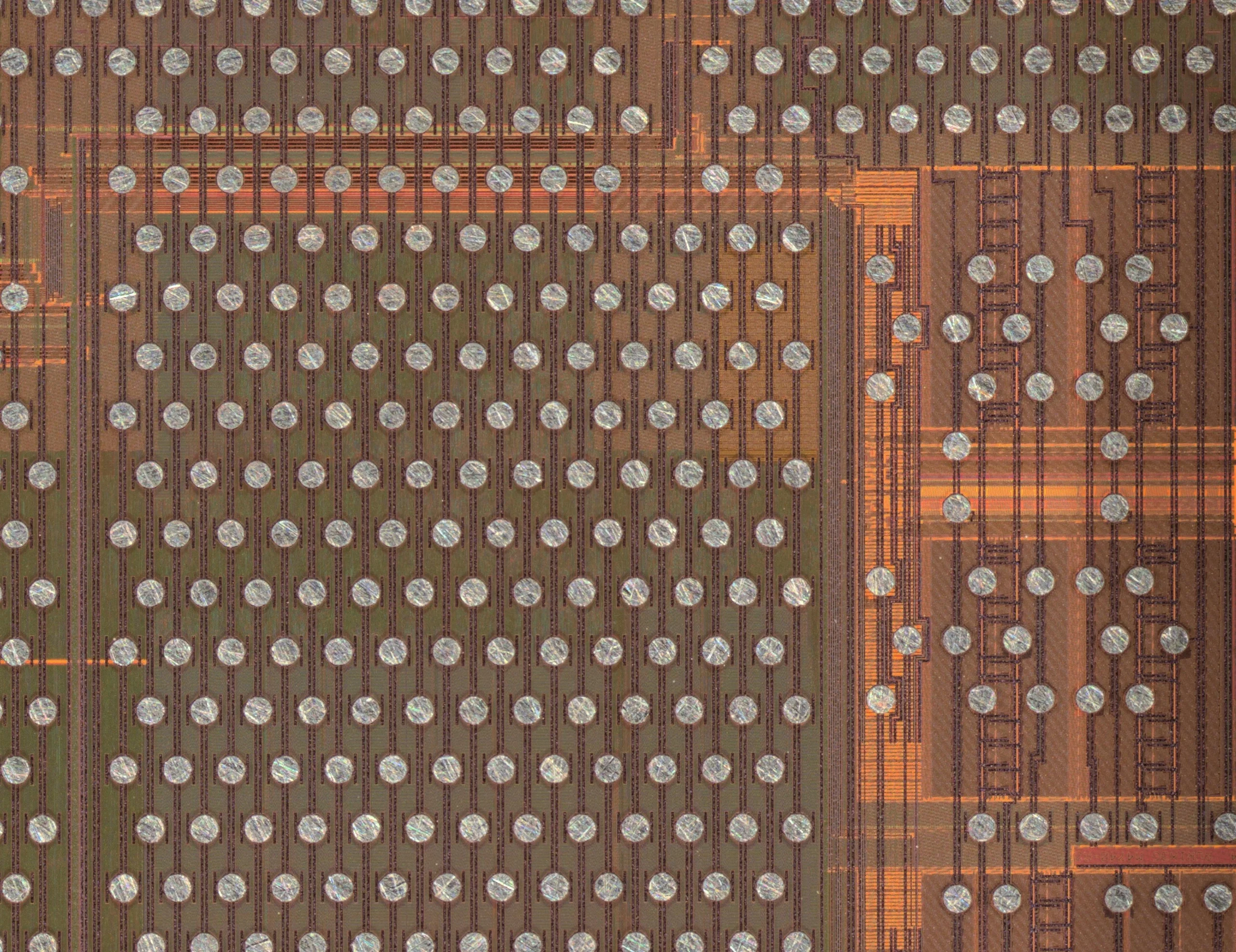 μbumps and adjacent interconnects | An expanded crop from the same post-process image. This view supports surface and gap inspection; it is not a before-and-after comparison.